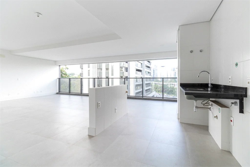 Apartamento à venda com 2 suítes em Jardim Morumbi, São Paulo, SP