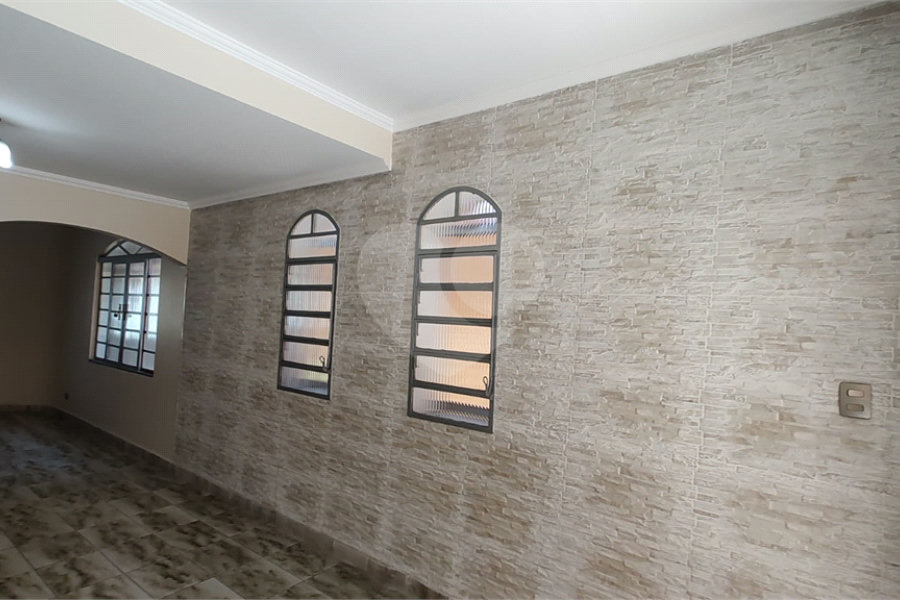 Sobrado à venda com 3 quartos, sendo 1 suíte,  em Artur Alvim, São Paulo, SP