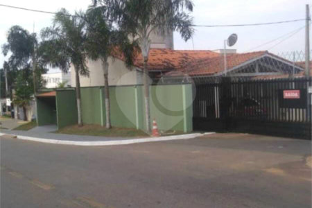 Casa à venda com 3 quartos no condomínio Villa de Luna, Sorocaba - SP
