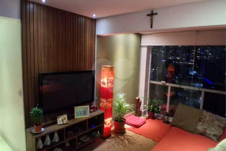 Apartamento à venda com 2 quartos, sendo 1 suíte,  em Vila Andrade, São Paulo, SP