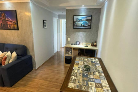 Apartamento à venda com 2 quartos, sendo 1 suíte,  em Interlagos, São Paulo, SP