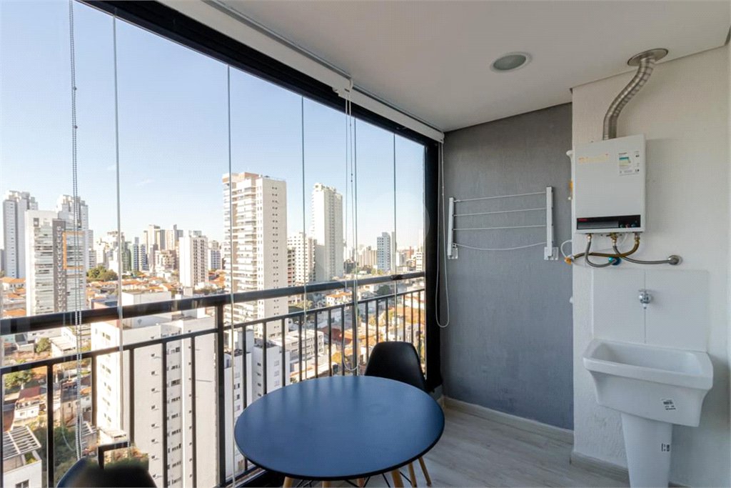 Apartamento de 33m² com 1 Quarto e 1 Vaga à Venda na Vila Mariana