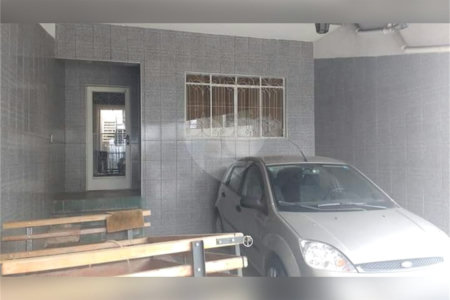 Casa à venda com 3 quartos, sendo 1 suíte, em Vila Nova Sorocaba, Sorocaba, SP