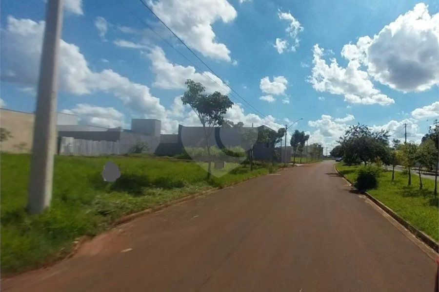 Excelente oportunidade no loteamento Terra Di Treviso! Terreno pronto para construir, com ótima topo