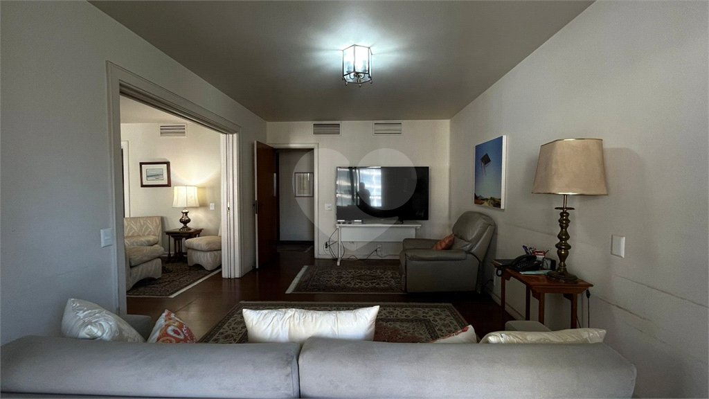 Apartamento à venda com 4 quartos, sendo 3 suítes, em Itaim Bibi, São Paulo, SP