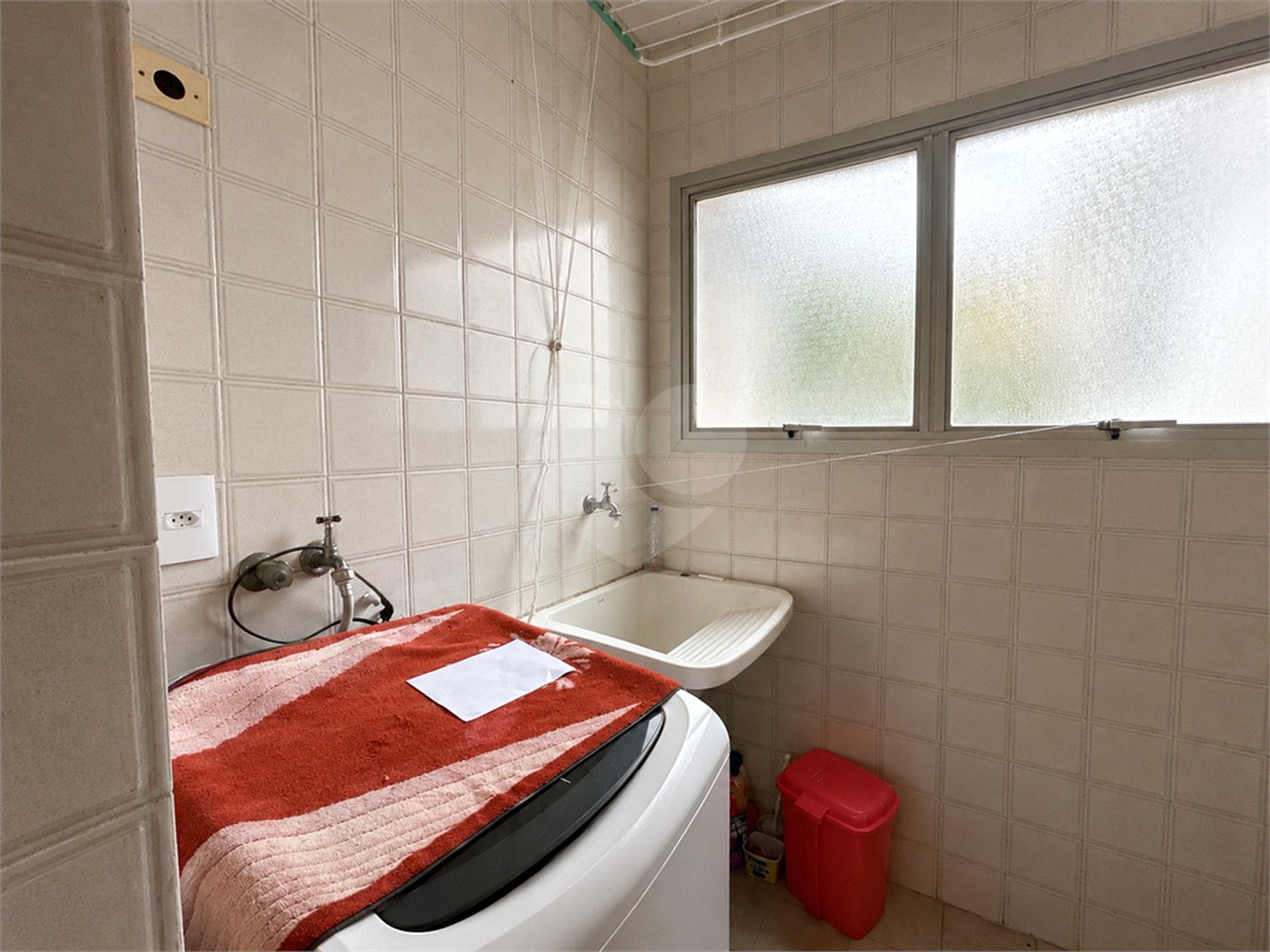 Apartamento à venda com 3 quartos, sendo 1 suíte, em Jardim Marajoara, São Paulo, SP