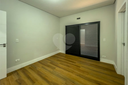 Casa à venda com 3 suítes em Jardim Paulista, Atibaia, SP