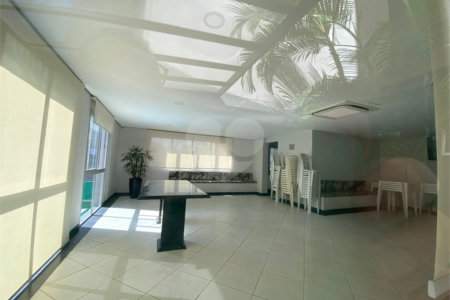 Apartamento à venda com 2 quartos, sendo 1 suíte, em Campo Grande, São Paulo, SP