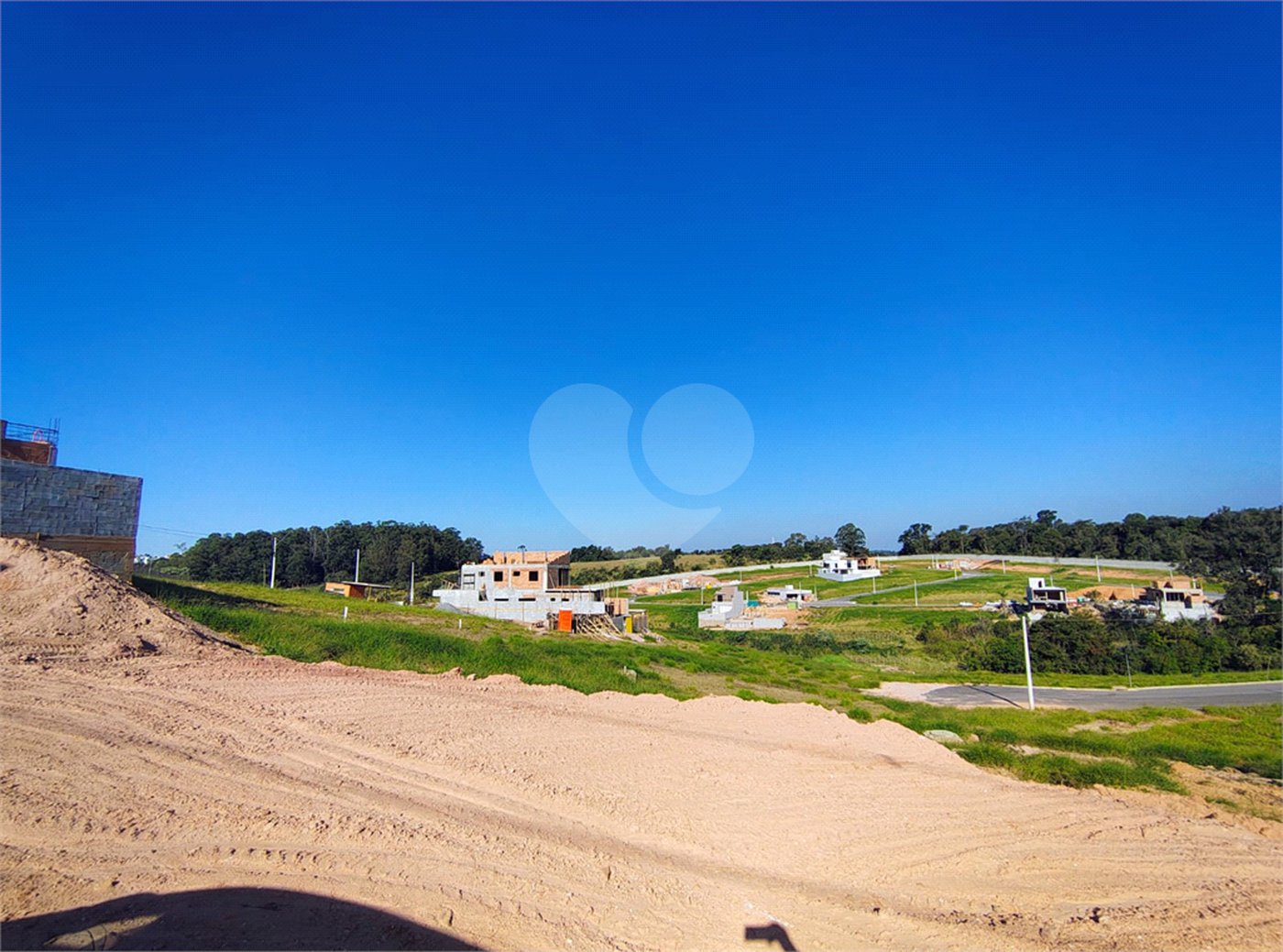 Terreno à venda no condomínio Lago Azul, Jundiaí - SP