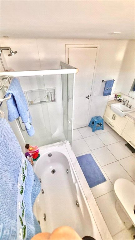Apartamento à venda com 3 suítes em Vila Romana, São Paulo, SP