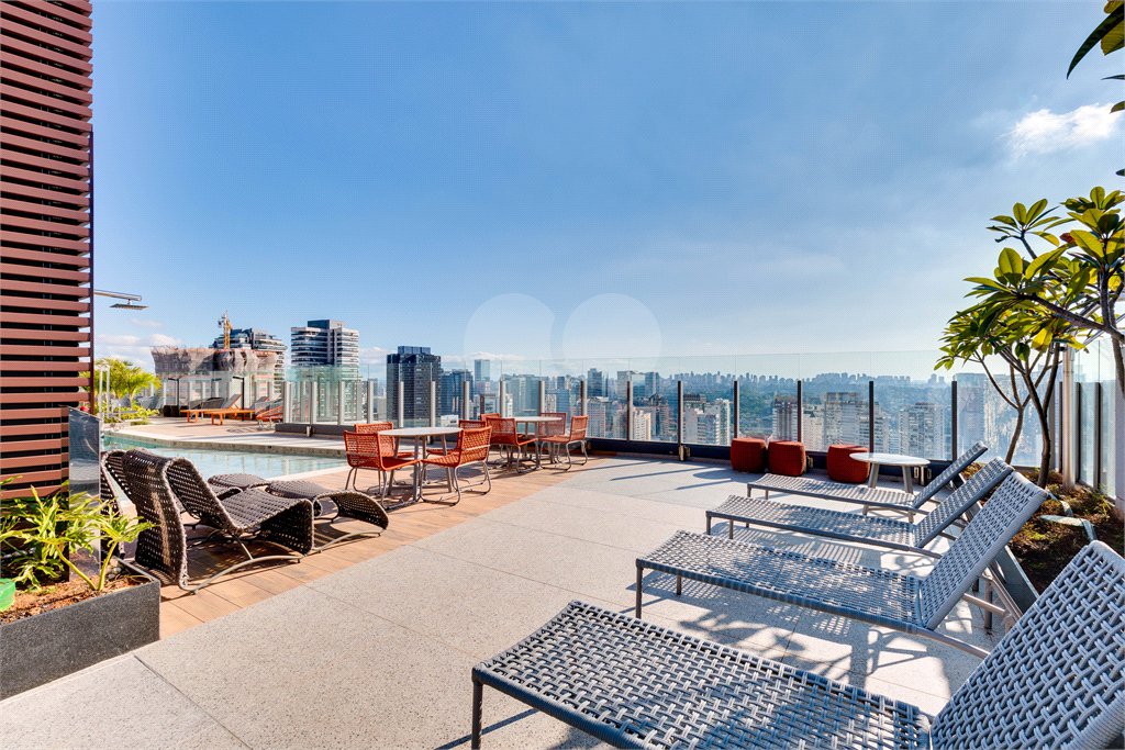 Apartamento à venda com 4 quartos, sendo 3 suítes,  em Brooklin, São Paulo, SP