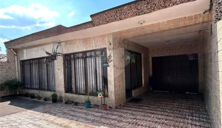 Casa Térrea à venda com 4 quartos em Vila Vitório Mazzei, São Paulo, SP