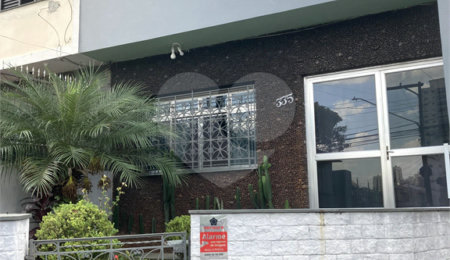 Casa à venda com 4 quartos, sendo 1 suíte,  em Bosque da Saúde, São Paulo, SP