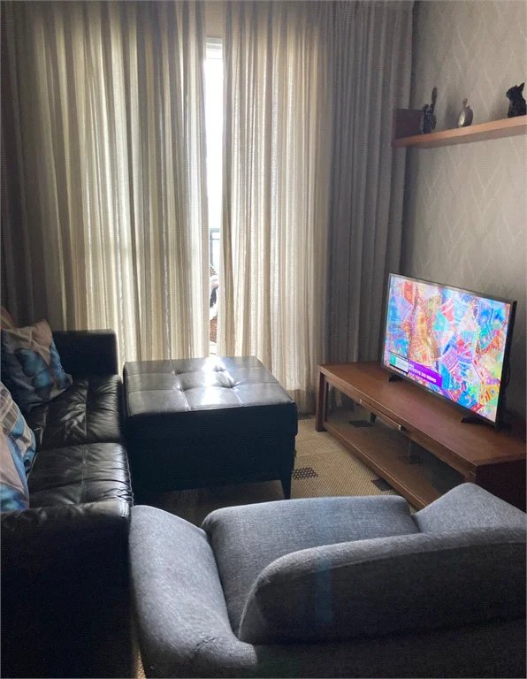 Apartamento à venda com 3 quartos, sendo 1 suíte,  em Lapa, São Paulo, SP