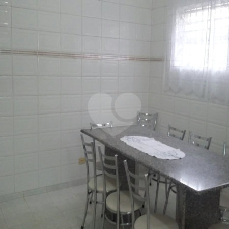 Casa à venda com 3 quartos, sendo 1 suíte, em Jardim Pinheiros, São Paulo, SP