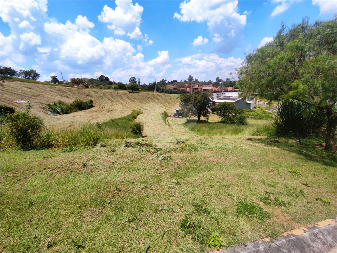 Terreno à venda no condomínio Terra Caxambu, Jundiaí - SP