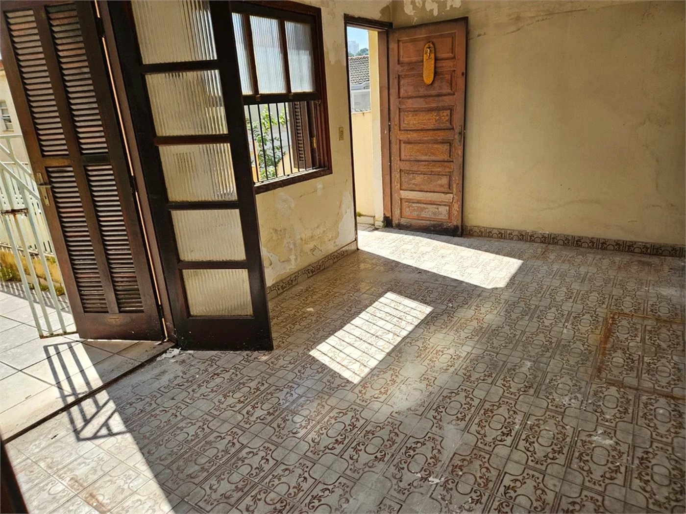 Casa à venda com 3 quartos, sendo 1 suíte, em Água Branca, São Paulo, SP
