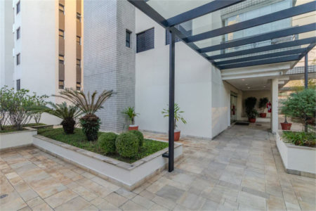 Apartamento à venda com 4 quartos, sendo 2 suítes,  em Vila Hamburguesa, São Paulo, SP
