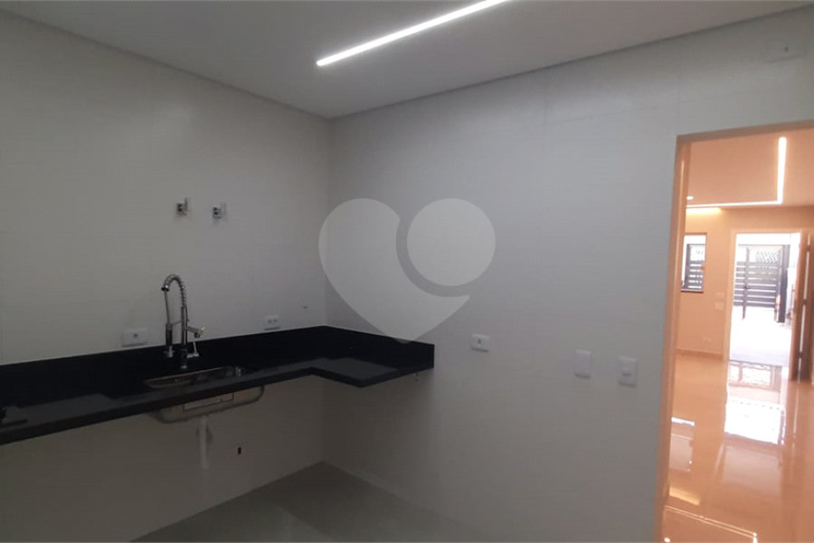 Sobrado à venda com 3 quartos, sendo 1 suíte,  em Vila Guilherme, São Paulo, SP