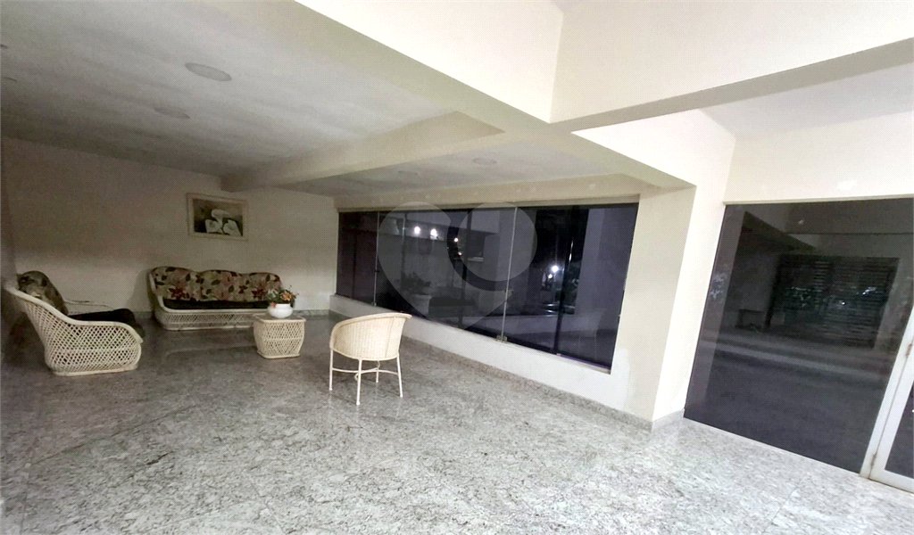 Apartamento à venda com 1 quarto em Vila Alzira, Guarujá, SP