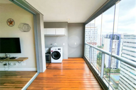 Apartamento à venda com 2 quartos, sendo 1 suíte, em Santo Amaro, São Paulo, SP