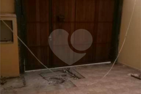 Sobrado à venda com 3 quartos, sendo 1 suíte, em Jardim Monte Kemel, São Paulo, SP
