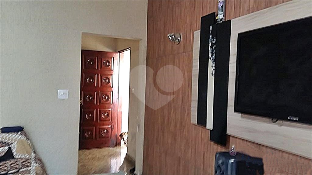 Sobrado à venda com 4 quartos, sendo 3 suítes, em Vila Nova Cachoeirinha, São Paulo, SP