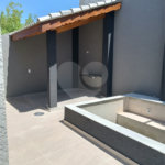 Casa à venda com 3 quartos, sendo 1 suíte, no condomínio Residencial Jardins da Catalunha, Atibaia - SP