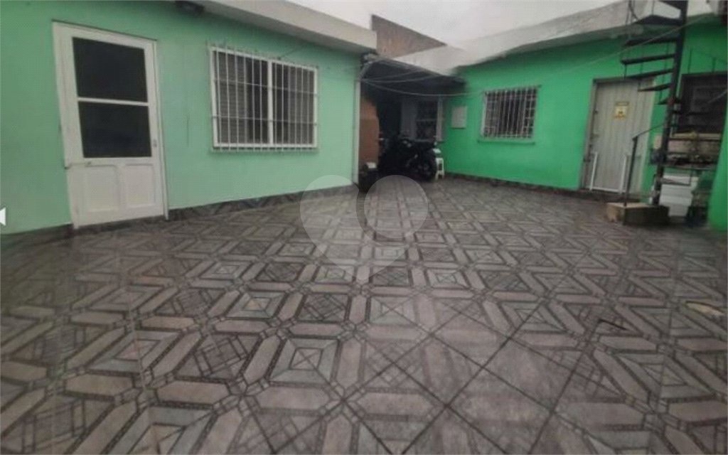 Sobrado à venda com 5 quartos, sendo 1 suíte, em Jardim Sabará, São Paulo, SP