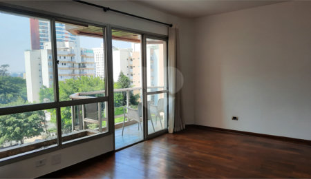 Apartamento à venda com 3 quartos, sendo 1 suíte,  em Jardim Marajoara, São Paulo, SP