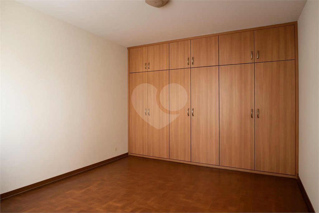 Apartamento à venda com 3 quartos, sendo 1 suíte,  em Alto da Lapa, São Paulo, SP