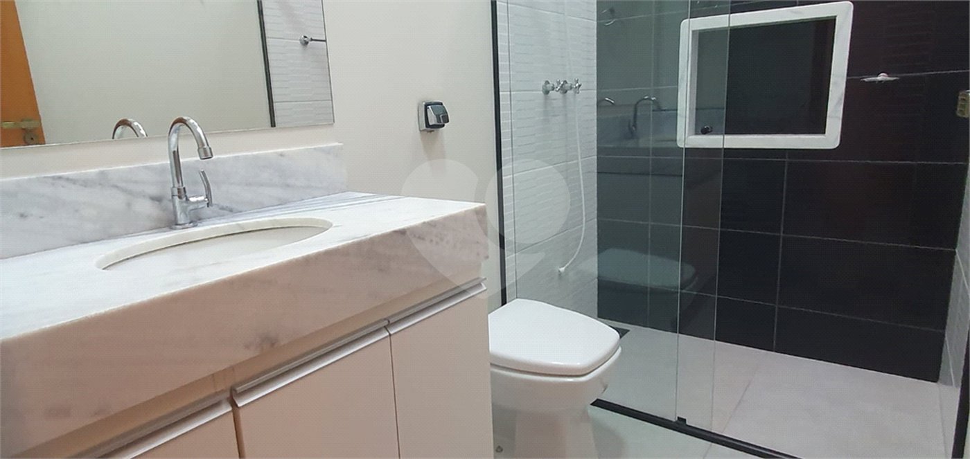 Casa à venda com 3 quartos, sendo 1 suíte,  no condomínio Reserva das Paineiras, Itapetininga - SP