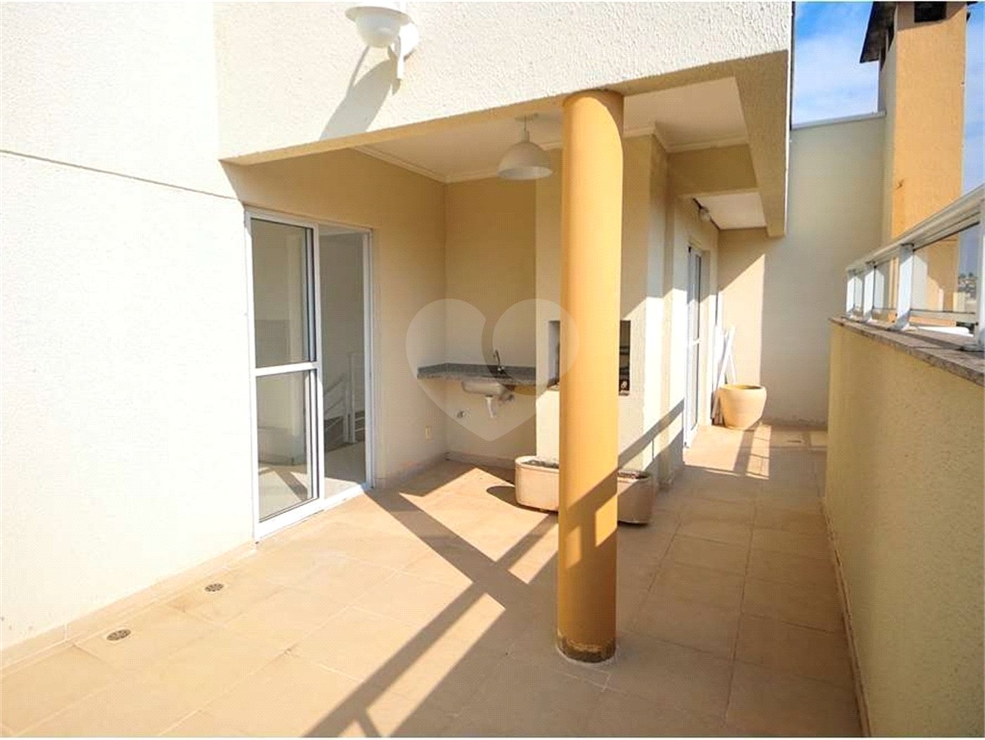Apartamento à venda ou para alugar com 4 quartos, sendo 2 suítes, em Vila Oliveira, Mogi das Cruzes, SP