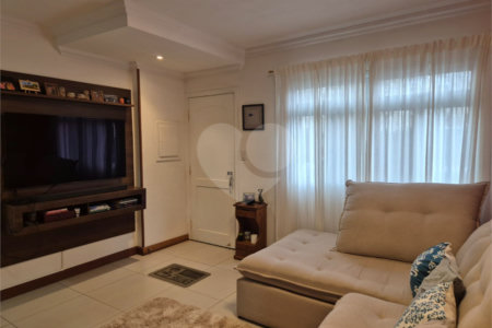 Casa à venda com 2 quartos, sendo 1 suíte,  no condomínio Quintas Marajoara, São Paulo - SP