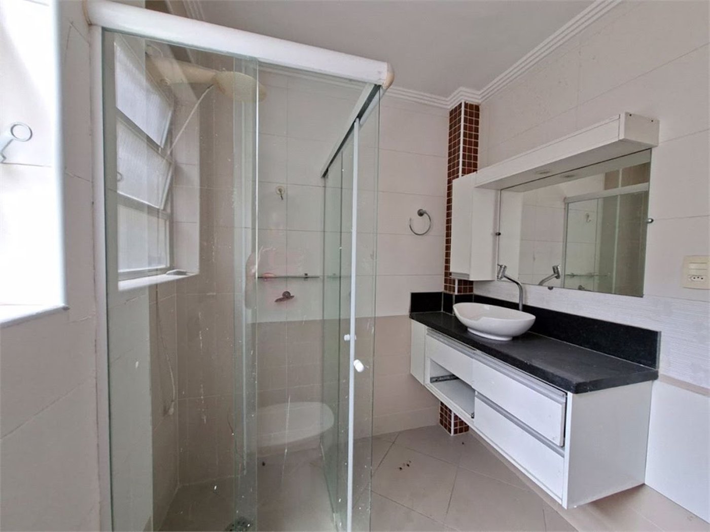 Apartamento Residencial à venda, Gonzaga, Santos - AP1410.