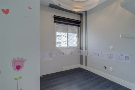 Apartamento à venda com 4 quartos, sendo 3 suítes, em Alto da Boa Vista, São Paulo, SP
