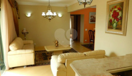 Apartamento com 3 dormitórios, sendo uma suíte com closet