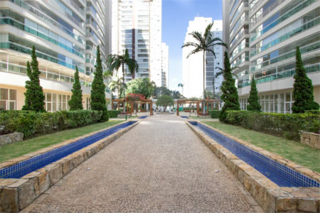 Apartamento à venda com 4 quartos, sendo 3 suítes,  em Vila Romana, São Paulo, SP