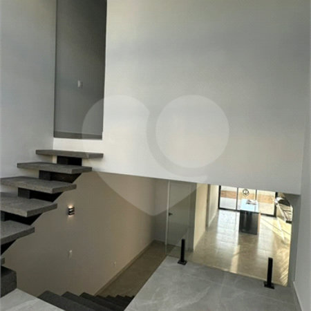 Casa à venda com 2 quartos, sendo 1 suíte,  no condomínio Portal dos Sabiás, Itu - SP