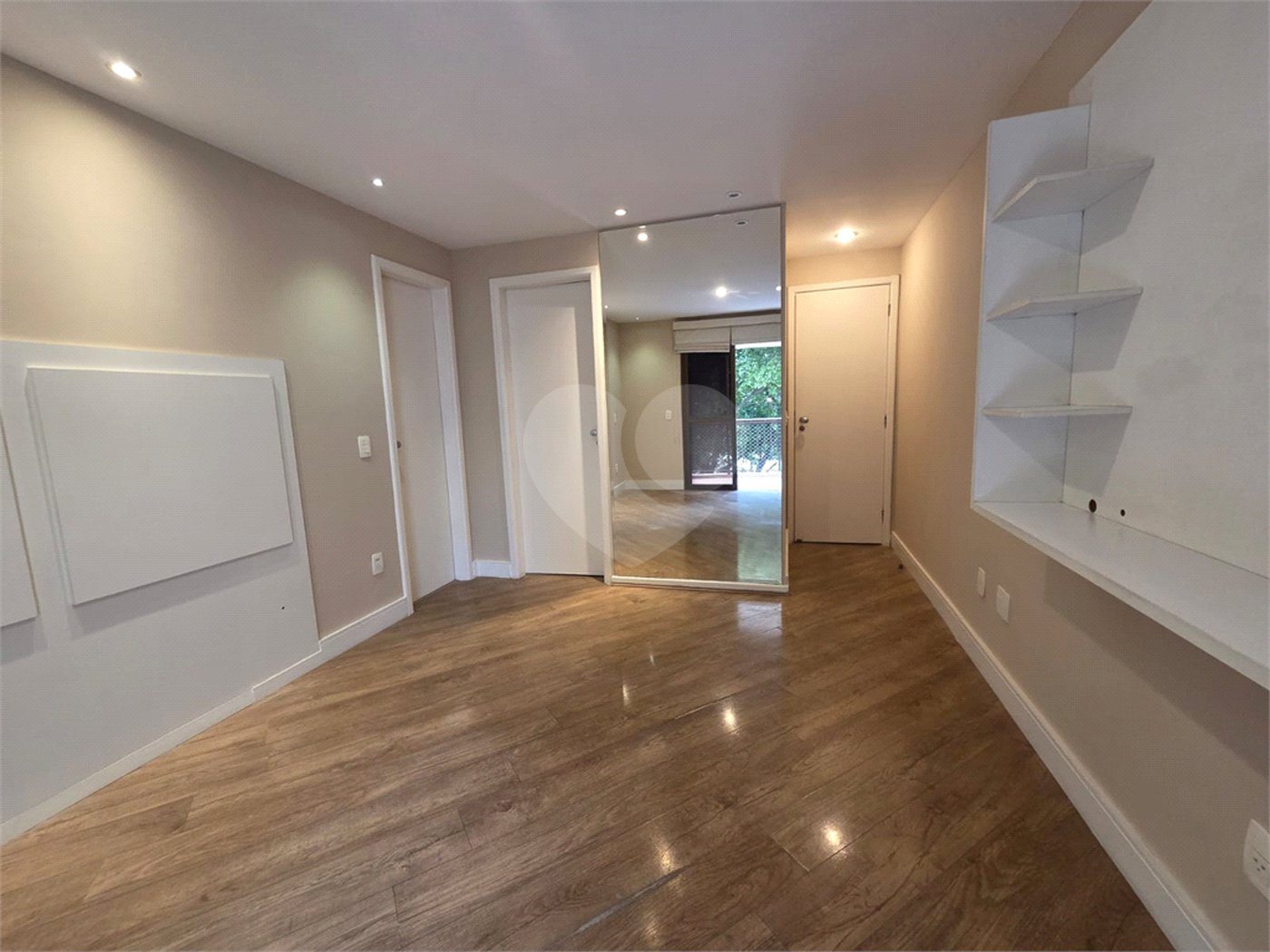 Apartamento à venda com 3 quartos, sendo 1 suíte,  em Tijuca, Rio de Janeiro, RJ