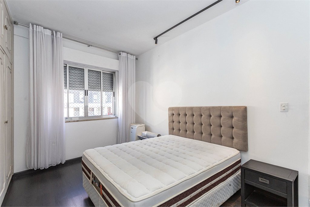 Apartamento à venda com 2 quartos em Vila Mariana, São Paulo, SP