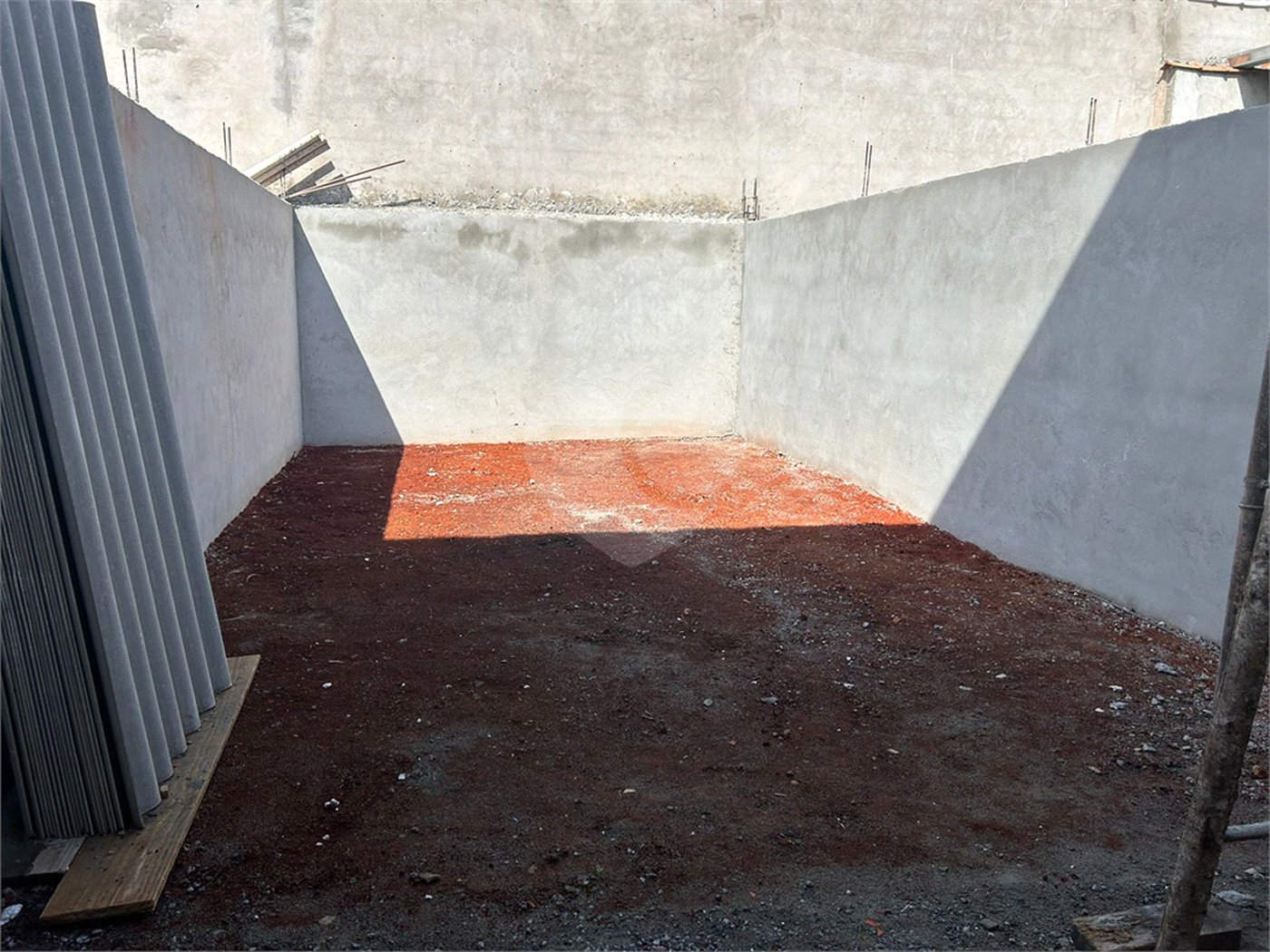 Sobrado à venda com 2 suítes, em Jardim Casa Branca, Suzano, SP