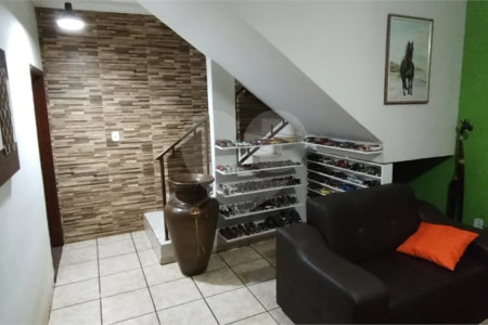 Casa à venda com 3 quartos, sendo 1 suíte, no Centro, Paranaíba, MS