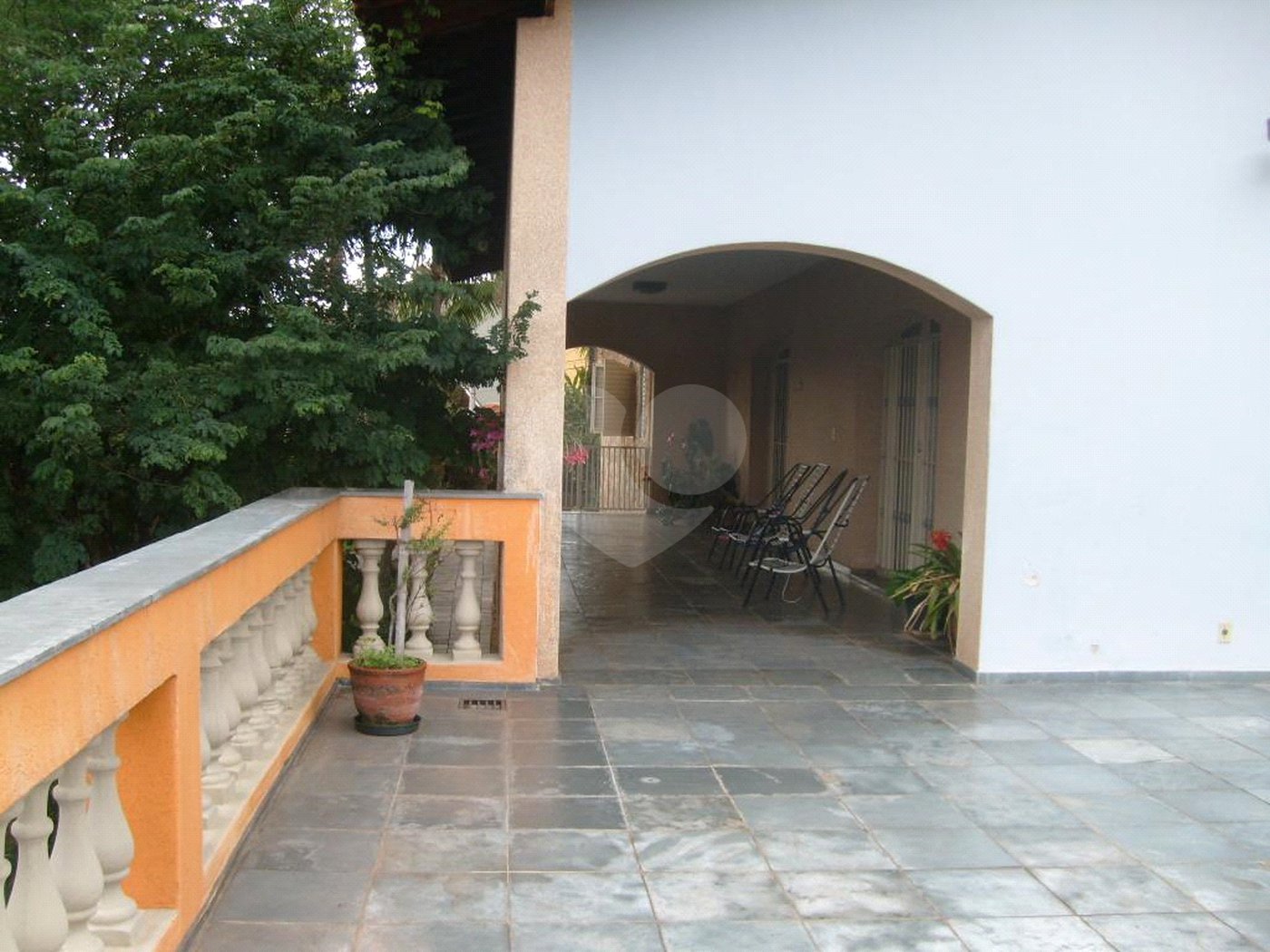 Casa à venda ou para alugar com 4 quartos, sendo 2 suítes,  no Centro, Vinhedo, SP