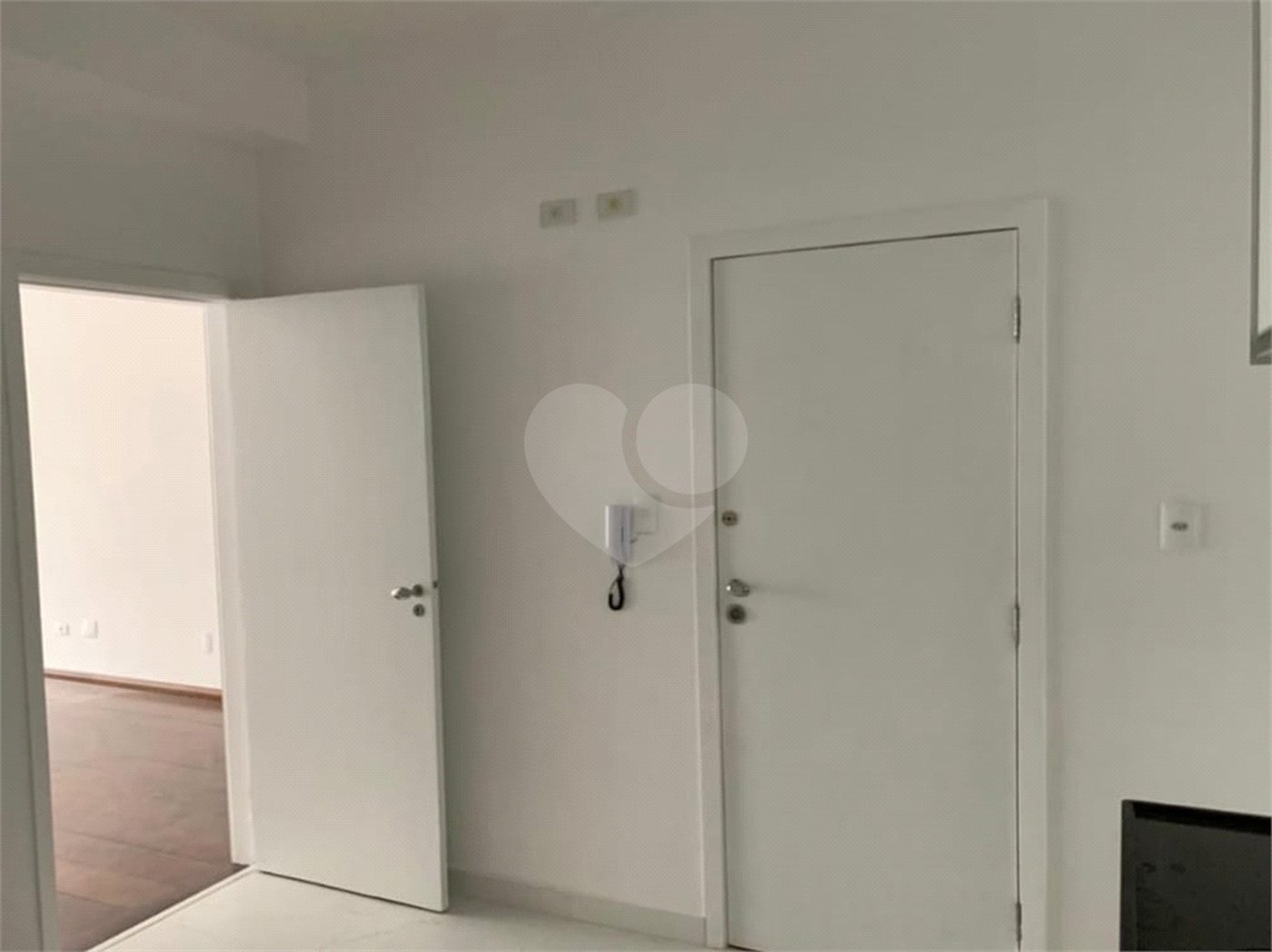 Apartamento à venda com 3 quartos, sendo 1 suíte, em Jardim Paulista, São Paulo, SP