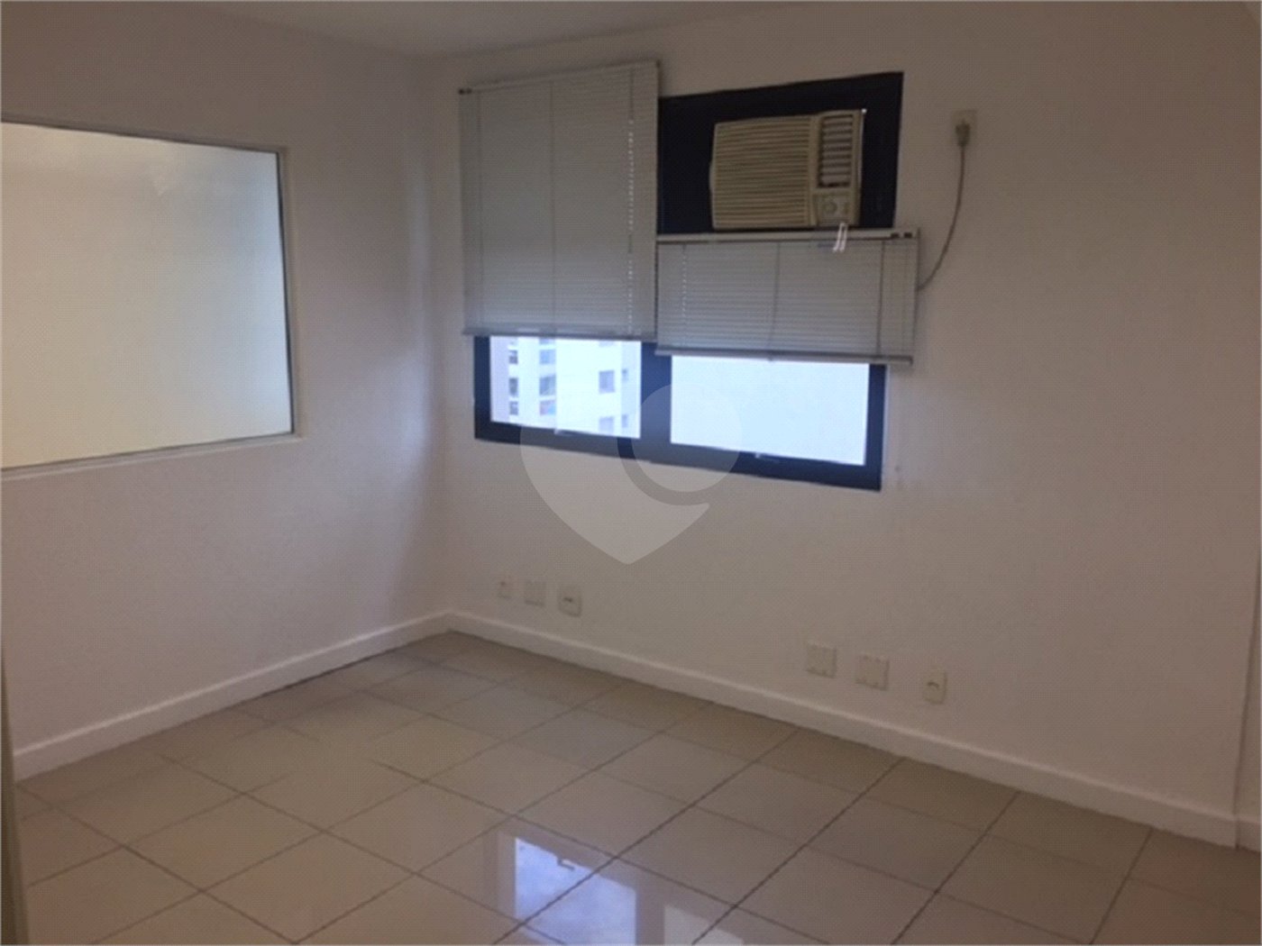 Flat para alugar com 1 suíte em Indianópolis, São Paulo, SP