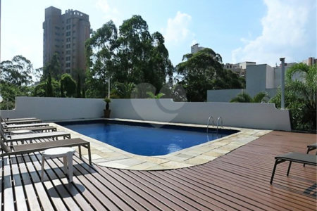 Apartamento à venda ou para alugar com 3 suítes em Vila Suzana, São Paulo, SP