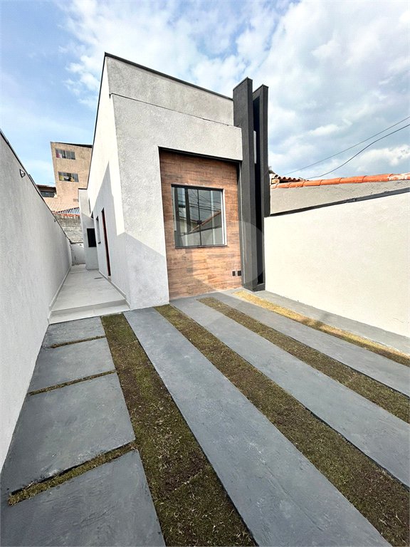Casa à venda com 2 quartos, sendo 1 suíte,  em Vila Nova Cintra, Mogi das Cruzes, SP