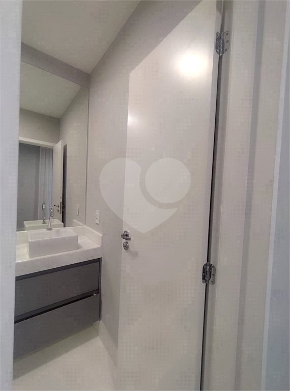 Casa à venda com 3 suítes no condomínio La Reserva Residencial, Atibaia - SP