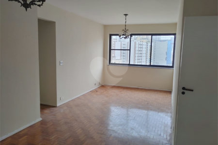 Apartamento à venda com 3 quartos, sendo 1 suíte, em Vila Mariana, São Paulo, SP